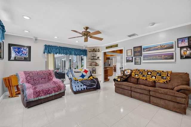 1940 SW 73rd Avenue, Plantation, FL 33317