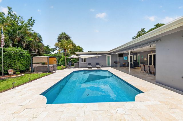 1940 SW 73rd Avenue, Plantation, FL 33317