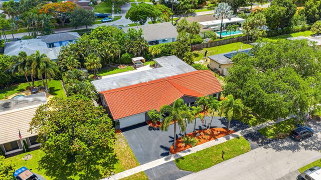 1940 SW 73rd Avenue, Plantation, FL 33317