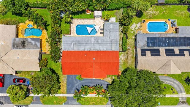 1940 SW 73rd Avenue, Plantation, FL 33317