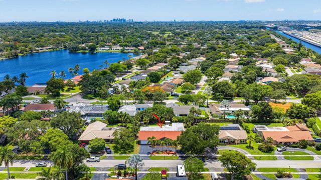 1940 SW 73rd Avenue, Plantation, FL 33317
