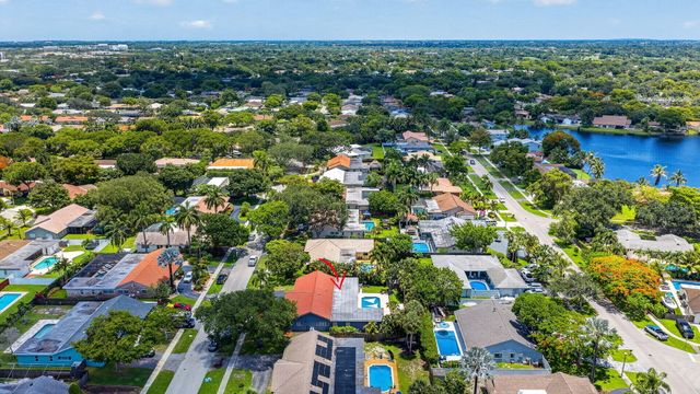 1940 SW 73rd Avenue, Plantation, FL 33317