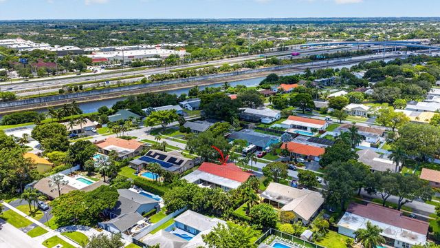 1940 SW 73rd Avenue, Plantation, FL 33317
