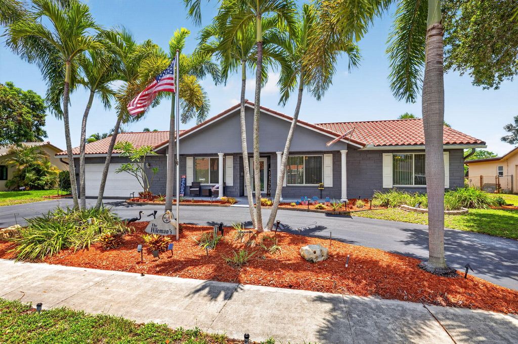 1940 SW 73rd Avenue, Plantation, FL 33317