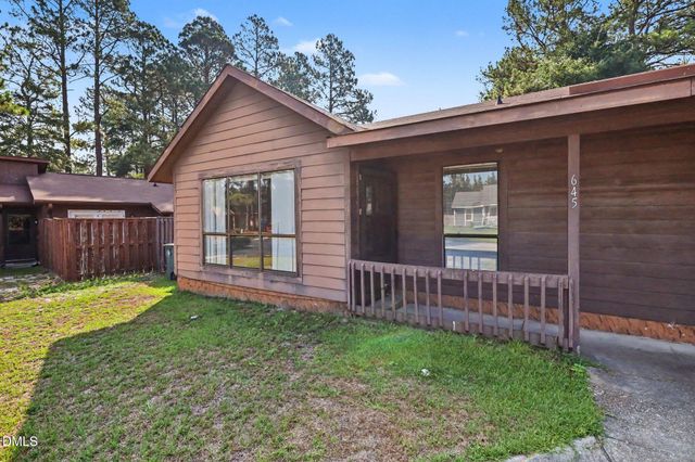 645 Mosswood, Fayetteville, NC 28311