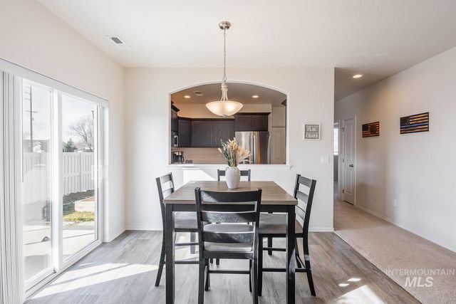 3995 S Quilt Ave, Nampa, ID 83687