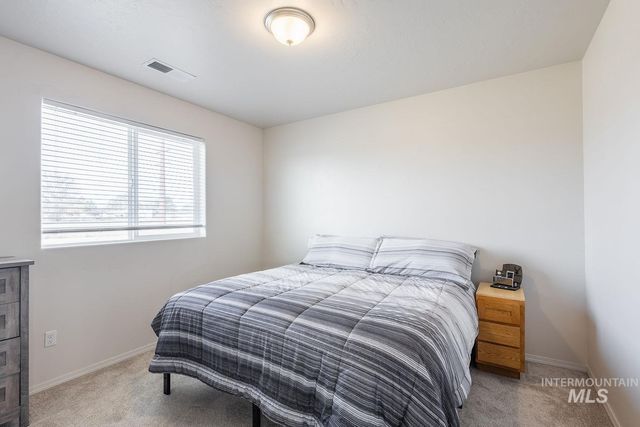 3995 S Quilt Ave, Nampa, ID 83687