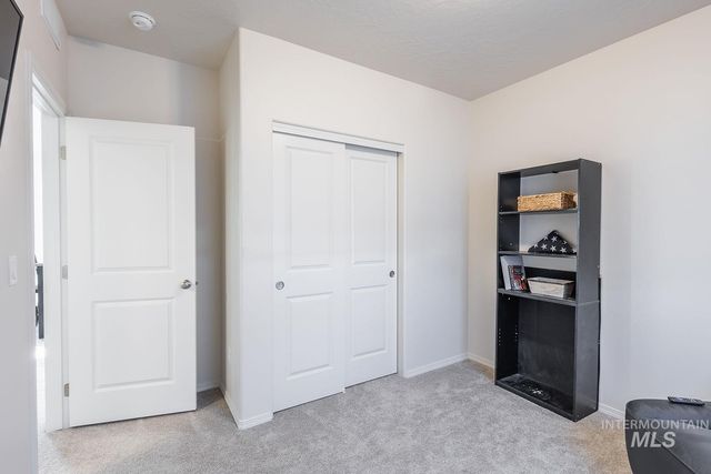 3995 S Quilt Ave, Nampa, ID 83687