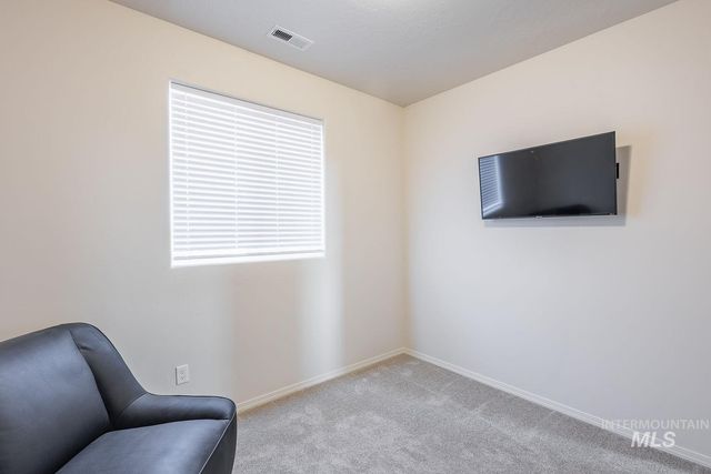 3995 S Quilt Ave, Nampa, ID 83687