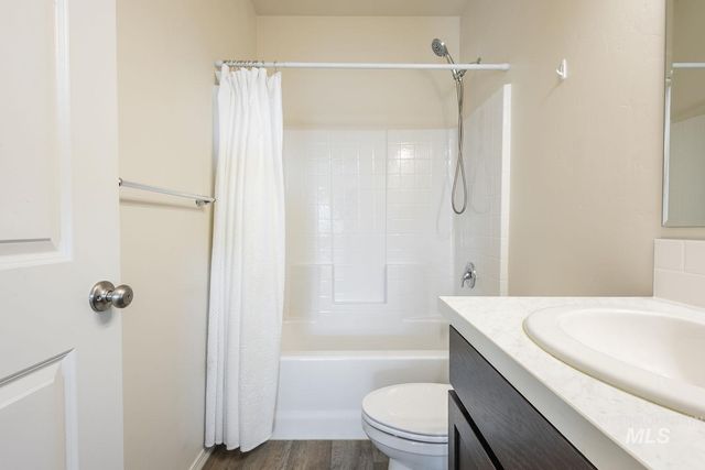 3995 S Quilt Ave, Nampa, ID 83687