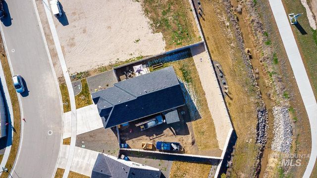 3995 S Quilt Ave, Nampa, ID 83687