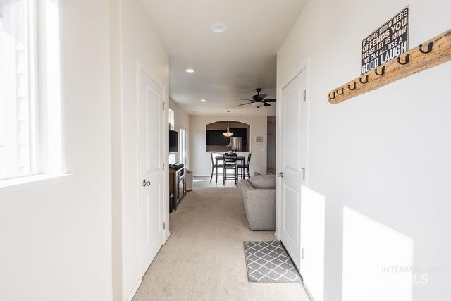 3995 S Quilt Ave, Nampa, ID 83687