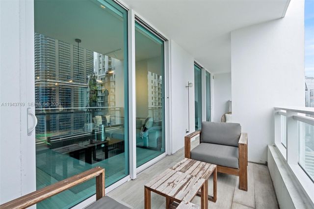 1080 Brickell Ave 3702, Miami, FL 33131