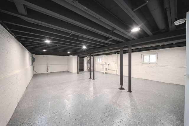 3535 N Osceola Avenue, Chicago, IL 60634