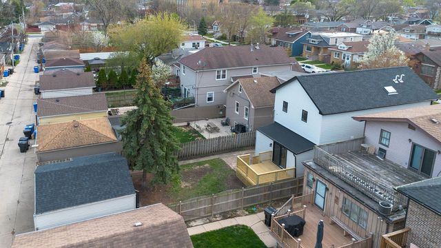 3535 N Osceola Avenue, Chicago, IL 60634