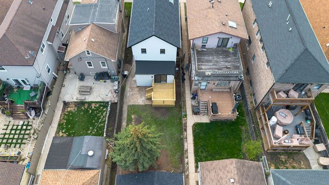 3535 N Osceola Avenue, Chicago, IL 60634