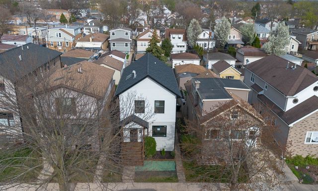 3535 N Osceola Avenue, Chicago, IL 60634