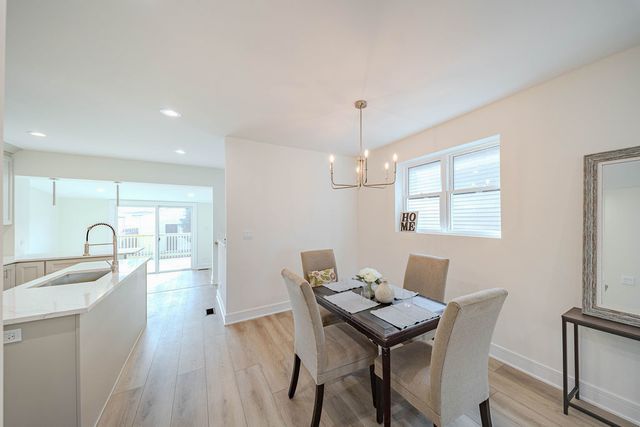 3535 N Osceola Avenue, Chicago, IL 60634