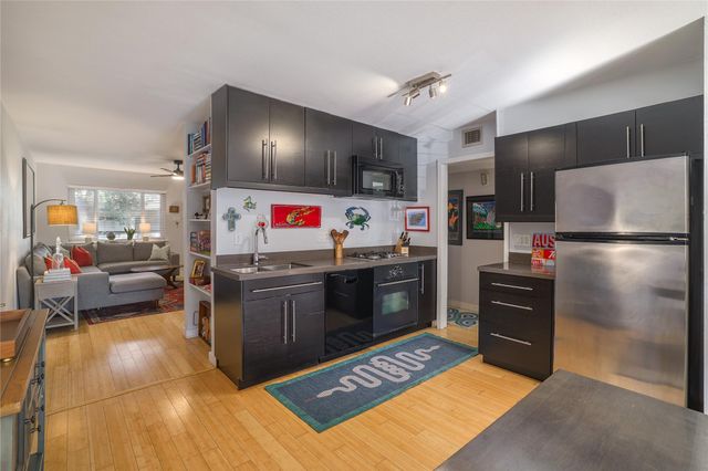 2303 East Side DR 223, Austin, TX 78704