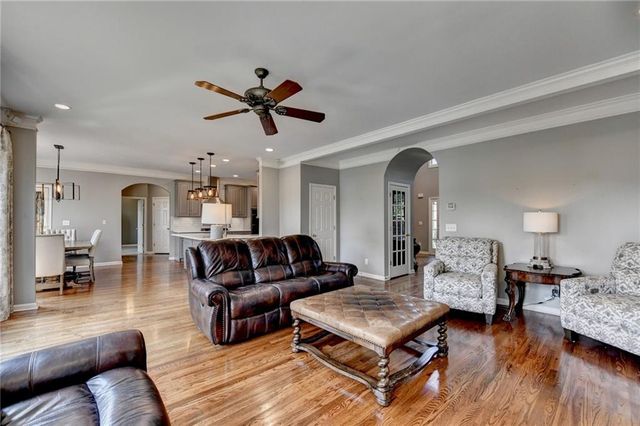 964 Fairview Club Circle, Dacula, GA 30019