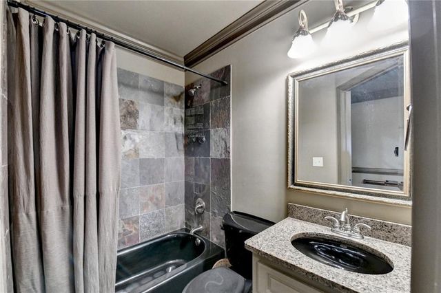 964 Fairview Club Circle, Dacula, GA 30019