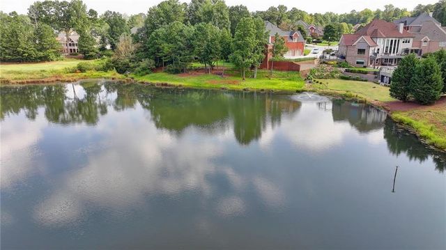 964 Fairview Club Circle, Dacula, GA 30019