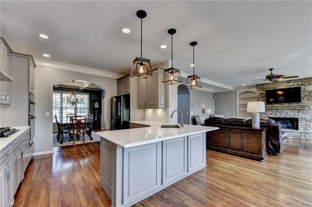 964 Fairview Club Circle, Dacula, GA 30019