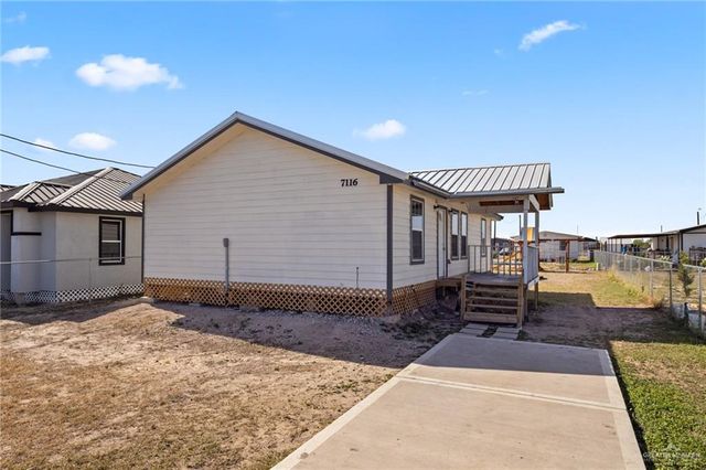 7116 Playa Del Rey Road, Edinburg, TX 78542