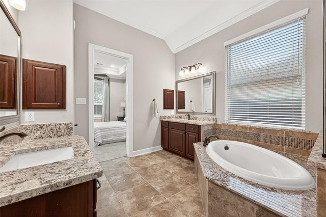 7802 Mesquite Hill Lane, Richmond, TX 77469
