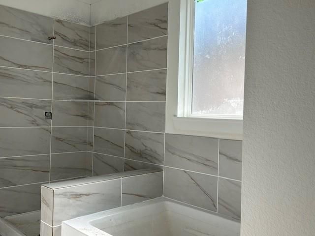 361 Covey Lane, Sealy, TX 77474