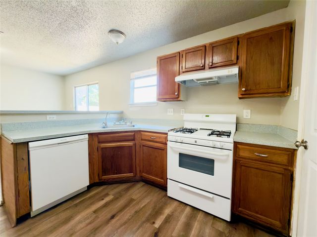 10311 Budtime Lane, Dallas, TX 75217