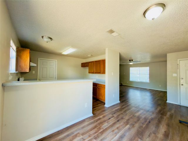 10311 Budtime Lane, Dallas, TX 75217