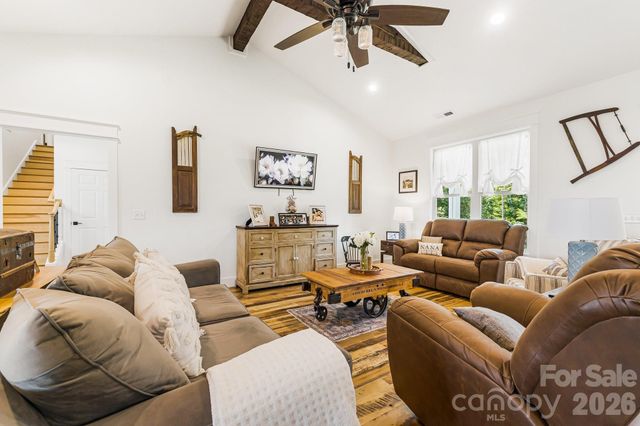 615 Don Felmet Road, Marshall, NC 28753