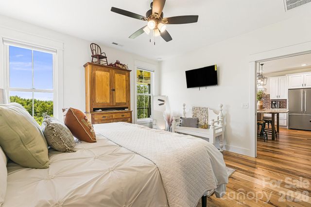 615 Don Felmet Road, Marshall, NC 28753