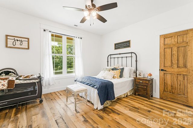 615 Don Felmet Road, Marshall, NC 28753