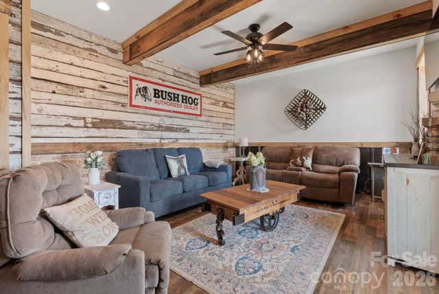 615 Don Felmet Road, Marshall, NC 28753