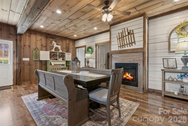 615 Don Felmet Road, Marshall, NC 28753