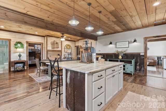 615 Don Felmet Road, Marshall, NC 28753