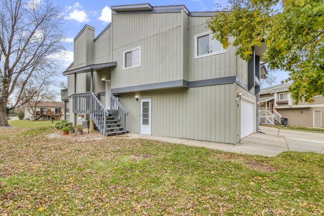 38 Fremont Drive S, Fargo, ND 58103