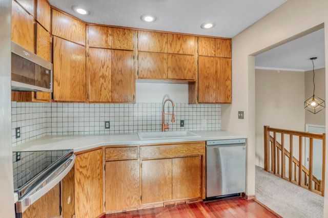 38 Fremont Drive S, Fargo, ND 58103