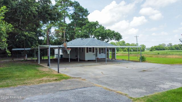 7158 Main Highway 31, St. Martinville, LA 70582
