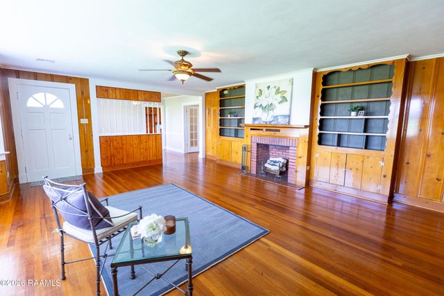 7158 Main Highway 31, St. Martinville, LA 70582