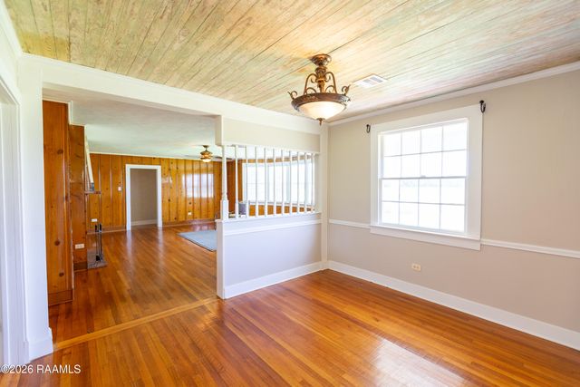 7158 Main Highway 31, St. Martinville, LA 70582