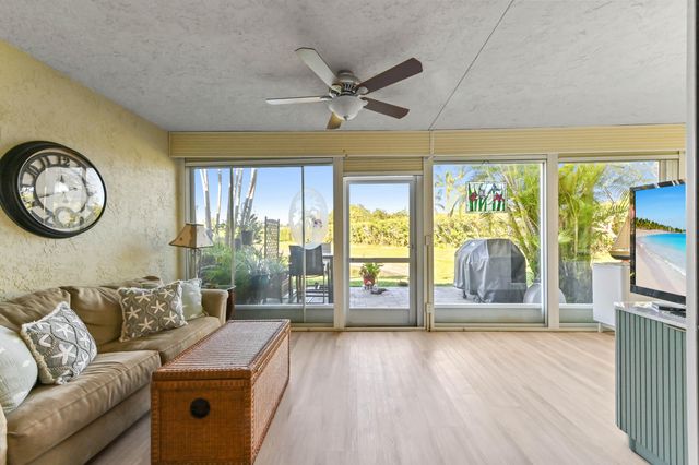 7615 Red Ruby Drive, Delray Beach, FL 33446