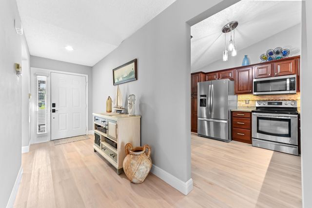 7615 Red Ruby Drive, Delray Beach, FL 33446