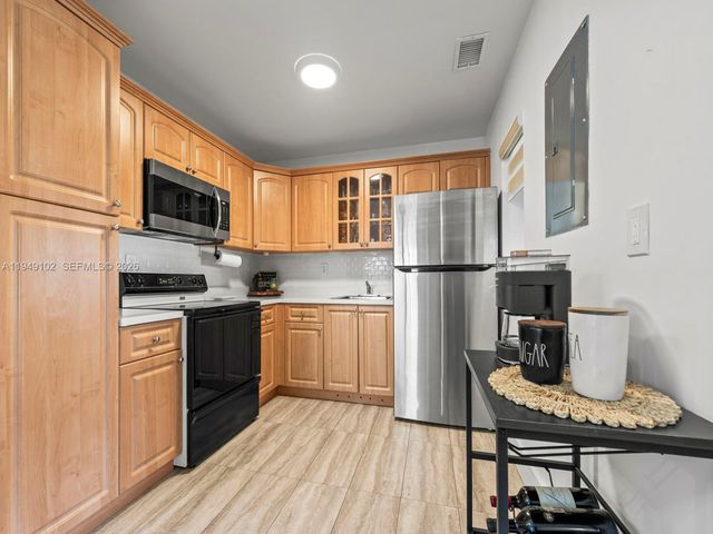 13737 SW 149th Cir Ln 1-45, Miami, FL 33186