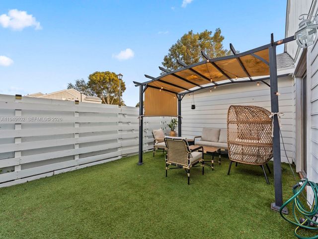 13737 SW 149th Cir Ln 1-45, Miami, FL 33186