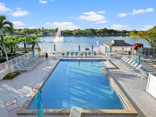 13737 SW 149th Cir Ln 1-45, Miami, FL 33186