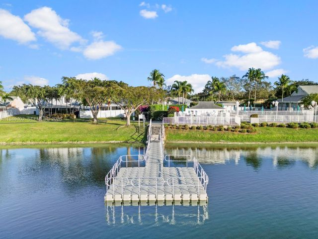 13737 SW 149th Cir Ln 1-45, Miami, FL 33186