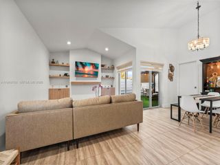 13737 SW 149th Cir Ln 1-45, Miami, FL 33186